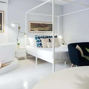 Glamorous Flat With Jacuzzi, King Size Bed And Small Balcony Perugia